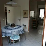 Дом отдыха 2 *