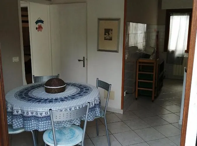 Σπίτι διακοπών 2 *